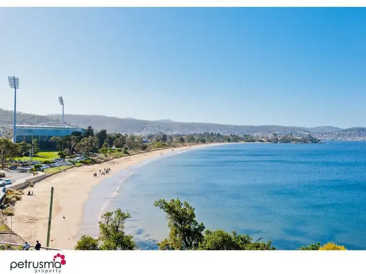 Main view of Homely unit listing, 2/62 King Street, Bellerive TAS 7018
