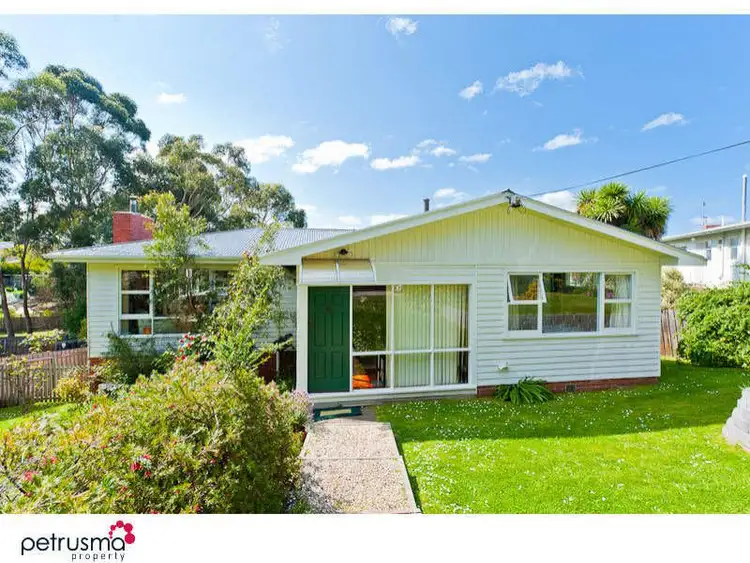 20 Delta Avenue, Taroona TAS 7053