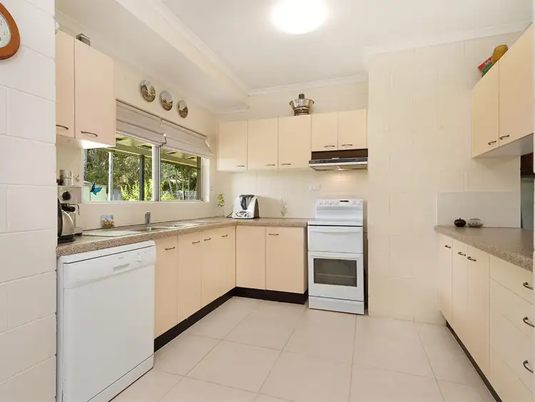 Fifth view of Homely house listing, 4 Melinga Close, Caravonica QLD 4878
