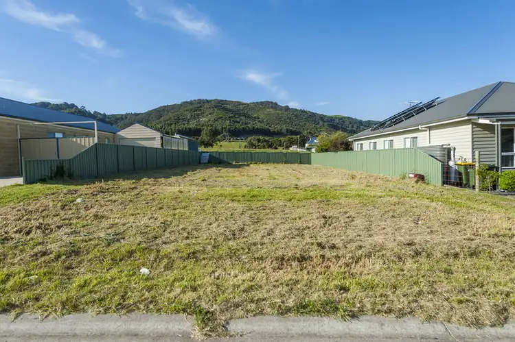 4 Park Avenue, Apollo Bay VIC 3233