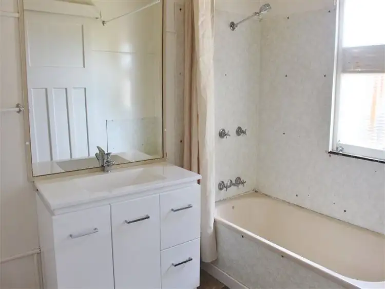 Seventh view of Homely house listing, 33 Rennick Street, Chinchilla QLD 4413