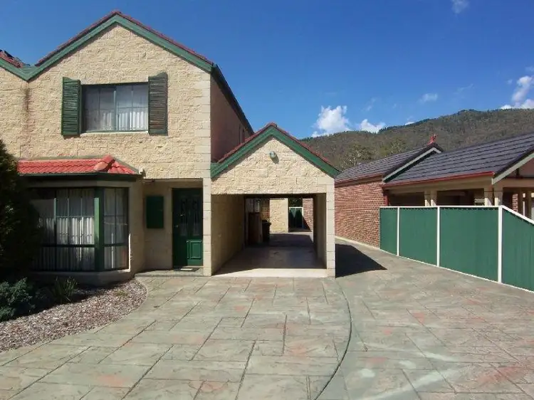 5/12 Back Porepunkah Rd, Bright VIC 3741