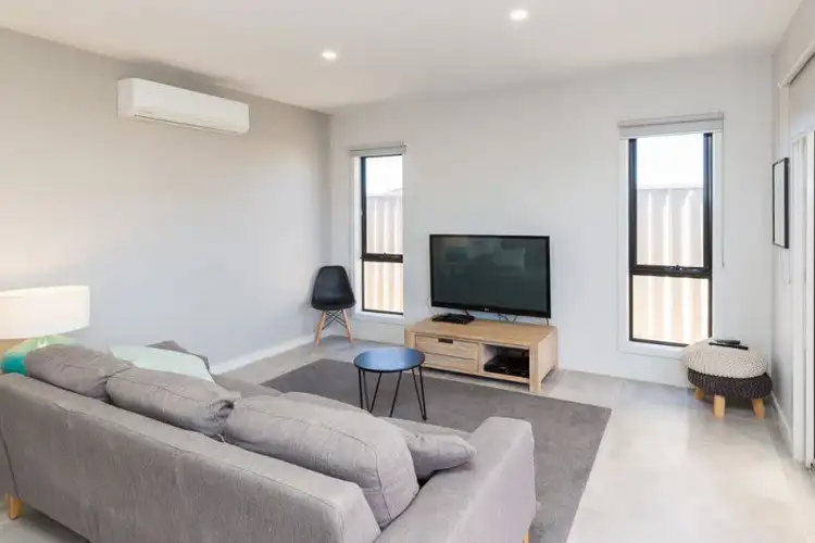 Second view of Homely townhouse listing, 2/40 Vine Avenue, Horsham VIC 3400