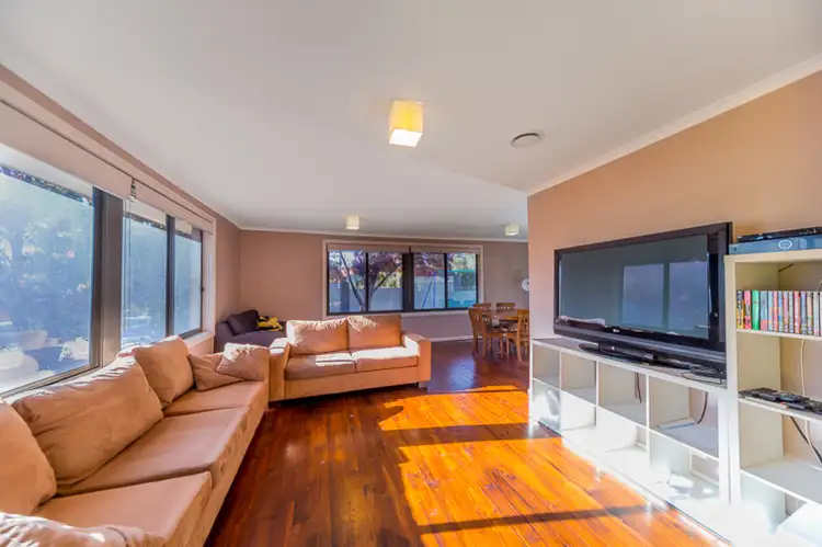 166/Osburn Drive, Macgregor ACT 2615