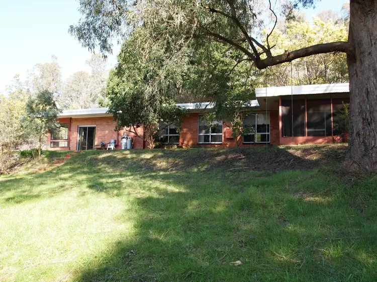 39 Smoko Creek Road, Smoko VIC 3741