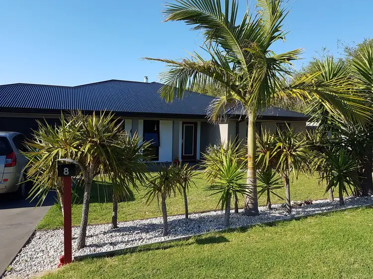 8 Norman Court, Lakes Entrance VIC 3909