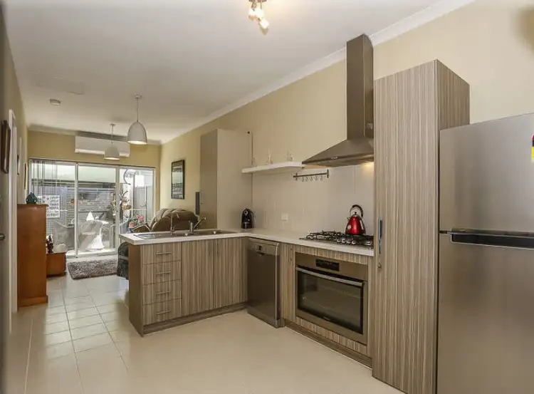 5 Bellini Gardens, Alkimos WA 6038
