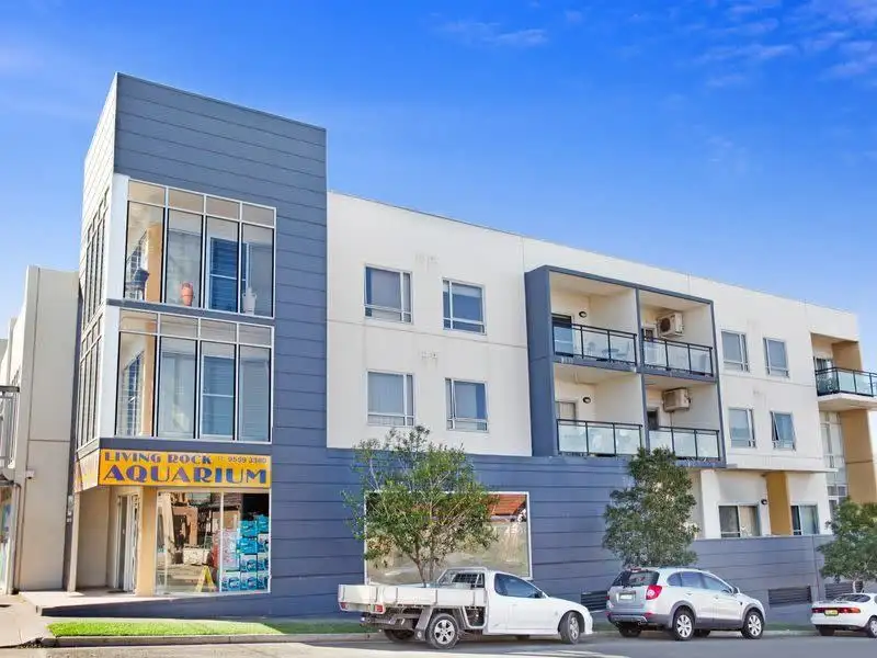 Main view of Homely unit listing, 8/122 Canterbury Rd, Hurlstone Park NSW 2193