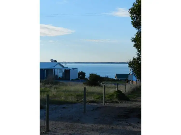 15 Calca Street, Sceale Bay SA 5680