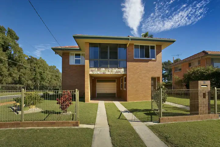 1 Fewings Street, Redcliffe QLD 4020