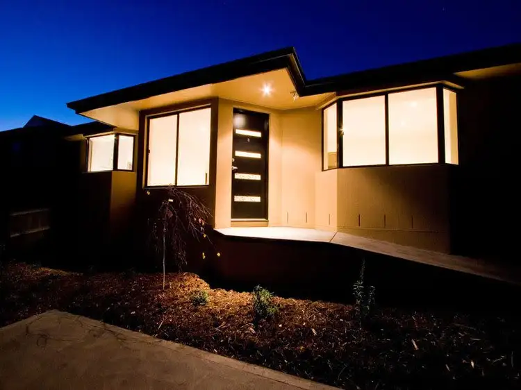 Main view of Homely unit listing, 2/32 Hill Street, Bellerive TAS 7018