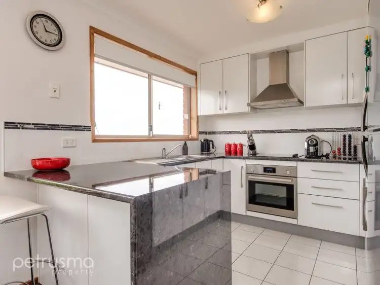 Main view of Homely unit listing, 2/72 Branscombe Rd, Claremont TAS 7011