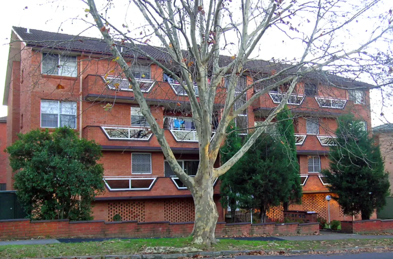 Main view of Homely unit listing, 10/2-6 Kitchener Street, Kogarah NSW 2217