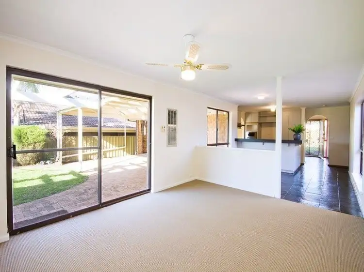 Fifth view of Homely house listing, 19 HEATHER COURT, Paradise SA 5075