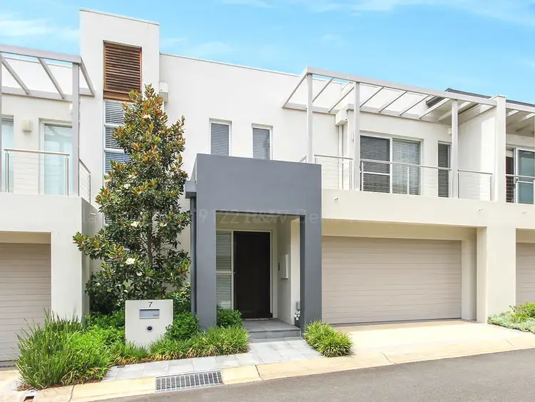 7 Waterstone Crescent, Bella Vista NSW 2153