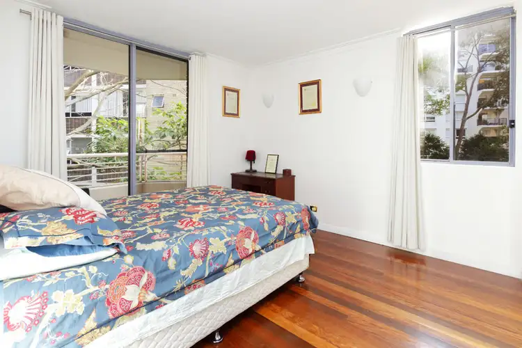 Third view of Homely apartment listing, 305/2-6 Birtley Place, Elizabeth Bay NSW 2011