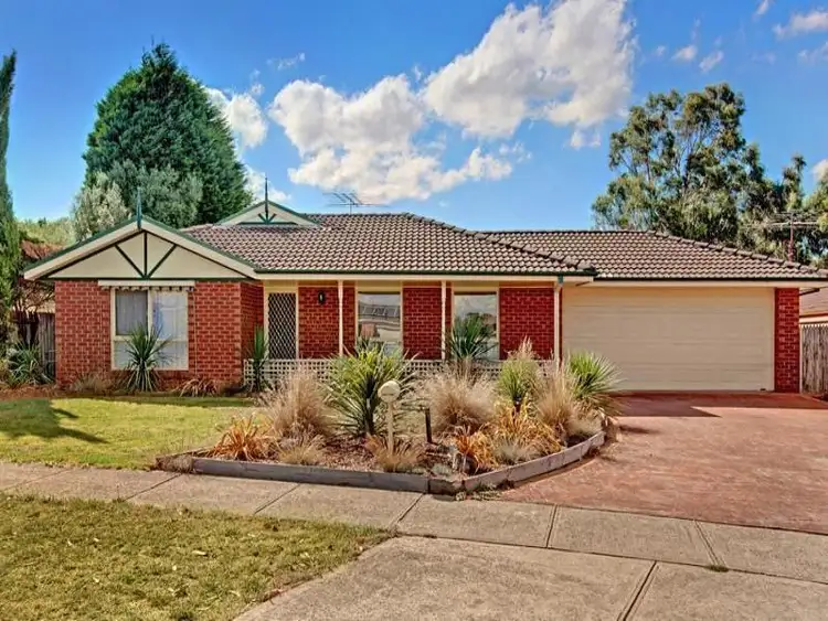 29 COTTAGE CRES, Kilmore VIC 3764