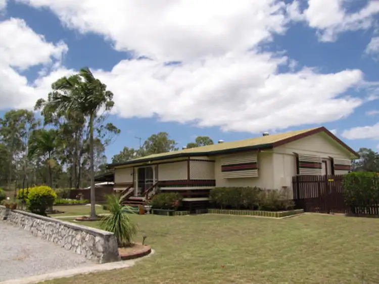 11 Aquarius Ave, River Ranch QLD 4680