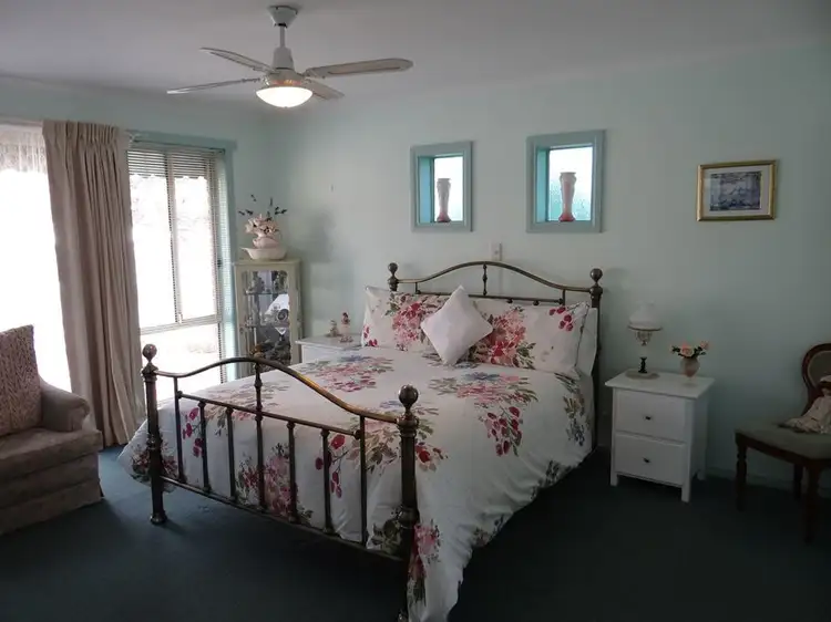 Fifth view of Homely house listing, 1B Bailey Street, Porepunkah VIC 3740