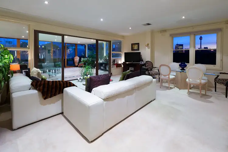 "Greenknowe" Penthouse, 2 Greenknowe Avenue, Elizabeth Bay NSW 2011