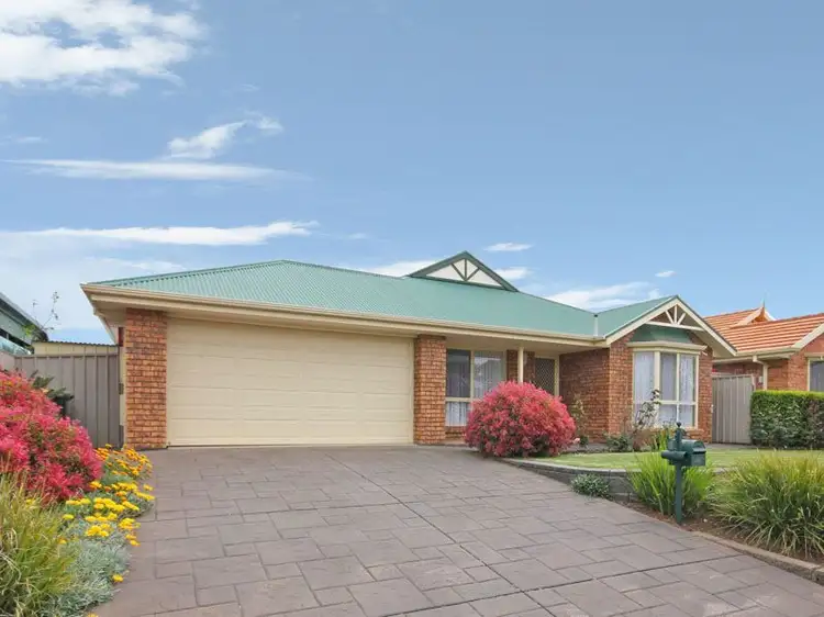 3 Parken Ct, Noarlunga Downs SA 5168
