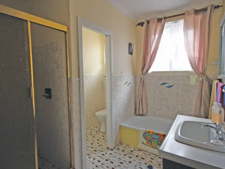 Seventh view of Homely house listing, 1/14 Essendene Road, Shoal Bay NSW 2315