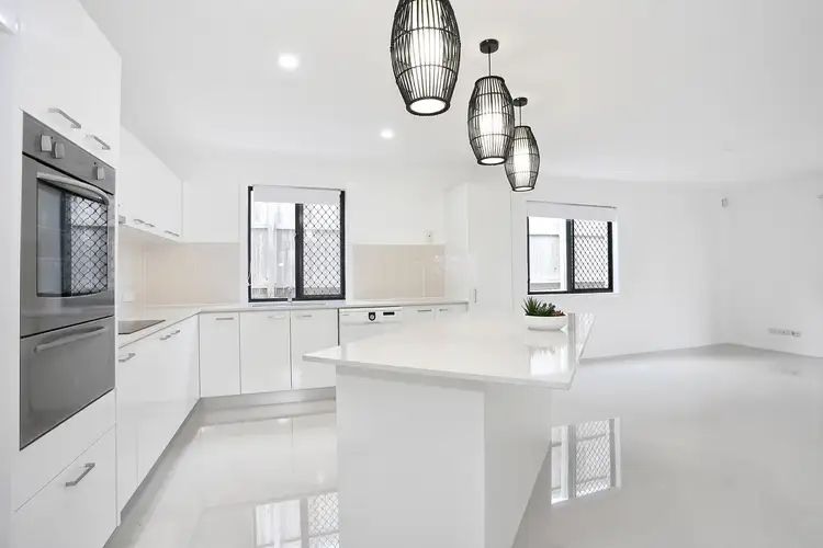 Fifth view of Homely house listing, 33 Berkshire Place, Springfield Lakes QLD 4300