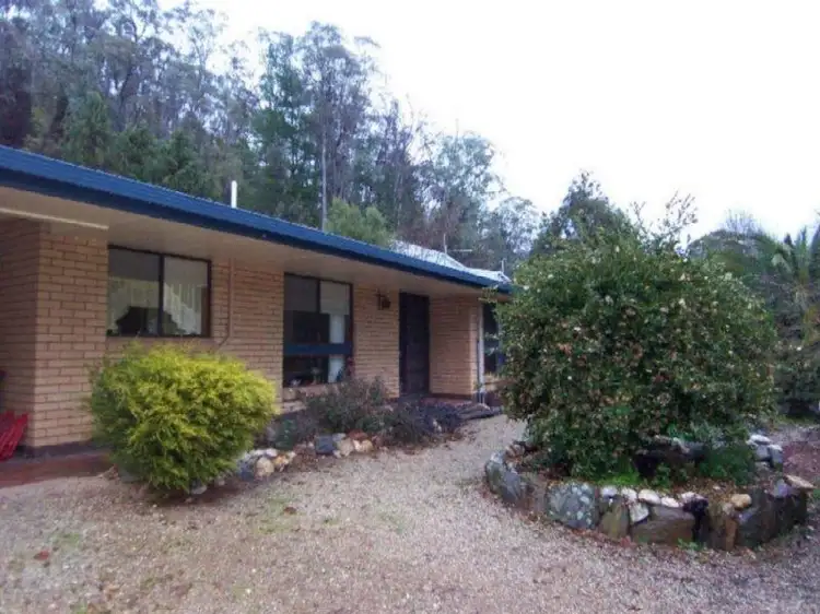 144 Delany Ave, Bright VIC 3741
