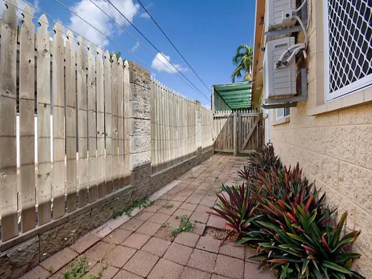 Fifth view of Homely unit listing, 3/12 Sooning, Hermit Park QLD 4810