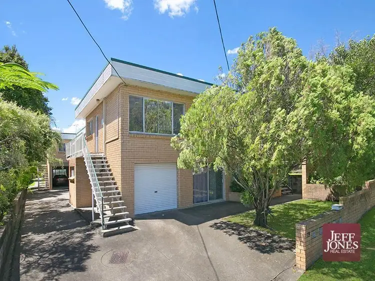 Main view of Homely unit listing, 3/19 Leigh Street, Coorparoo QLD 4151