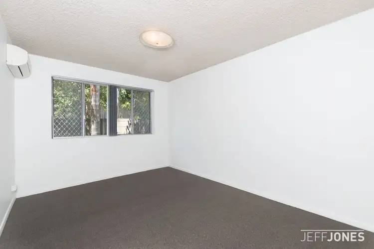 Sixth view of Homely unit listing, 4/22 Kennington Road, Camp Hill QLD 4152