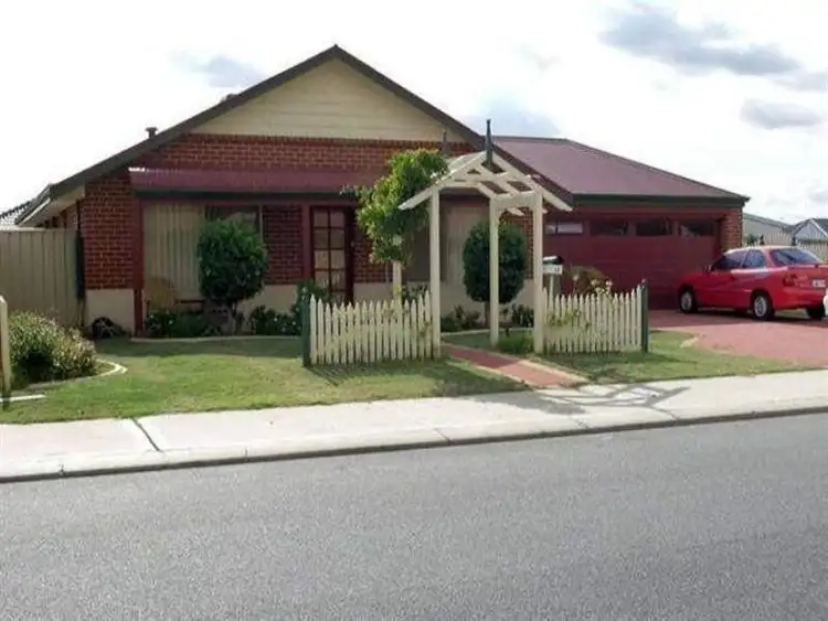 42 Serpentine Meander, Gosnells WA 6110