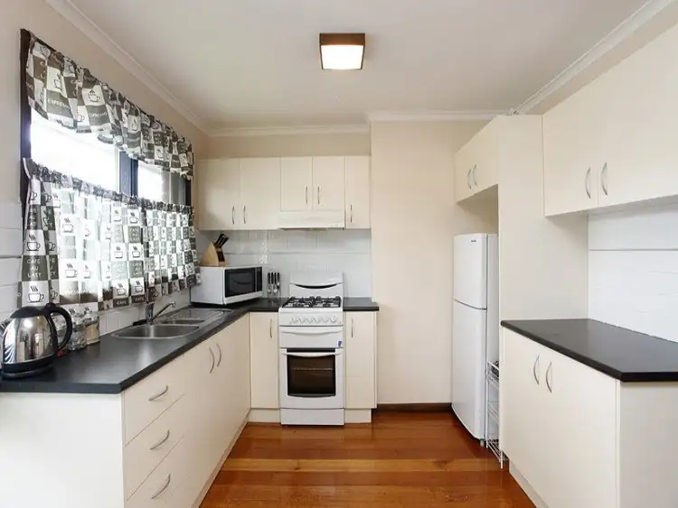 Fifth view of Homely unit listing, 2/107 Blyth Street, Altona VIC 3018