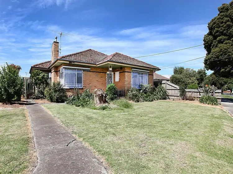 12 Cypress Avenue, Brooklyn VIC 3012