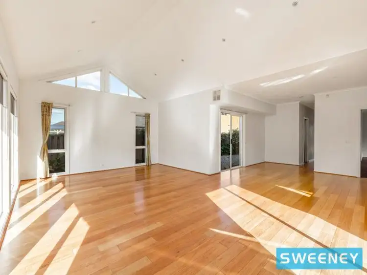 Fourth view of Homely house listing, 15 Springbrook Place, Sanctuary Lakes VIC 3030