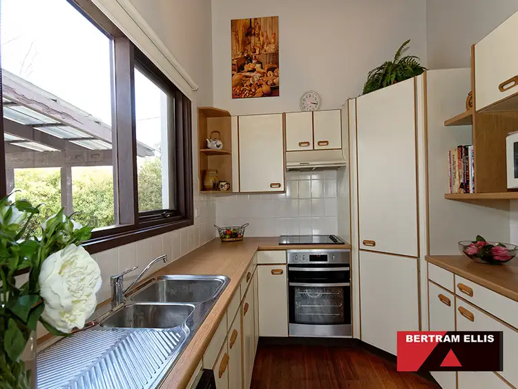 Fifth view of Homely house listing, 6 McCabe Crescent, Holt ACT 2615