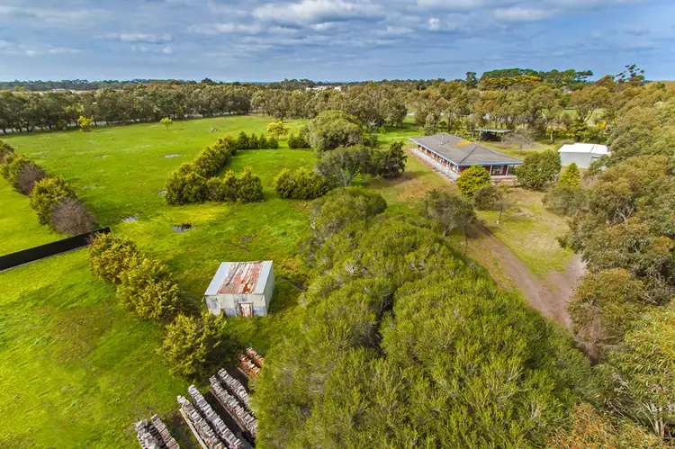 312 Rhinds Road, Wallington VIC 3221