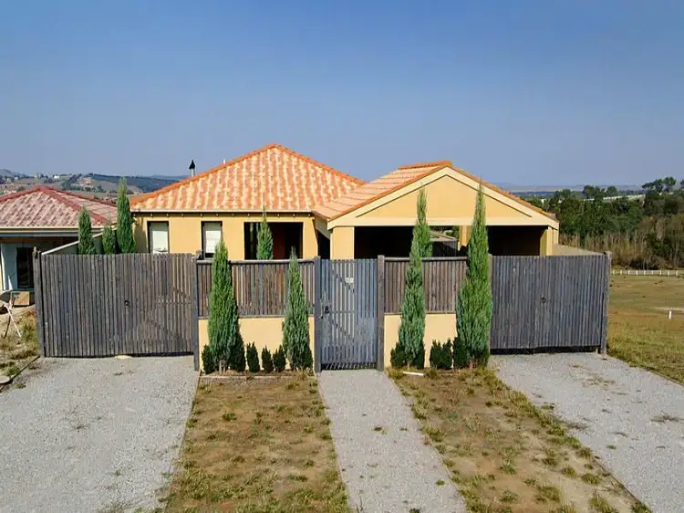 61 Sienna Way, Hidden Valley VIC 3756