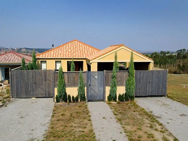 Main view of Homely house listing, 61 Sienna Way, Hidden Valley VIC 3756