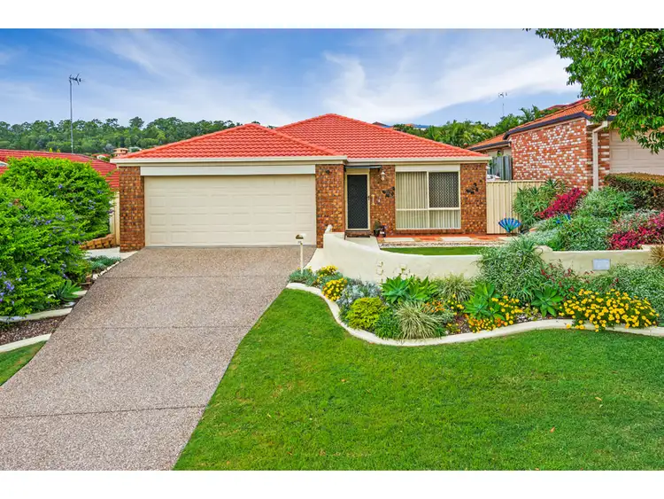 10 Murchison Street, Pacific Pines QLD 4211