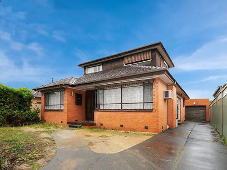 28 Waters Drive, Seaholme VIC 3018