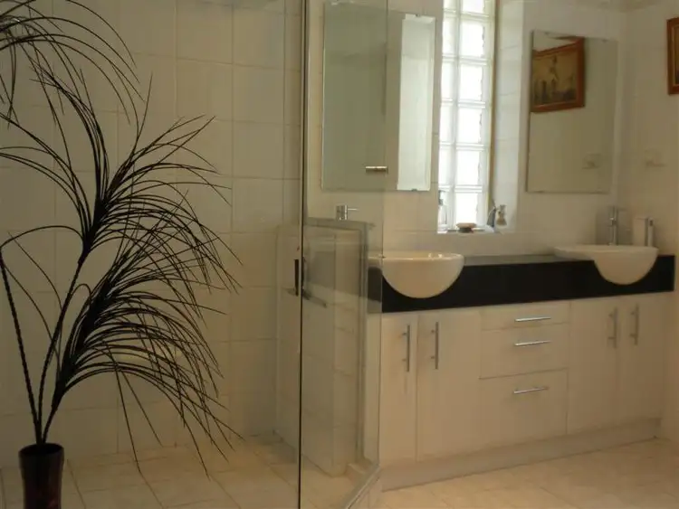 Seventh view of Homely house listing, 2 Alata Place, Duncraig WA 6023