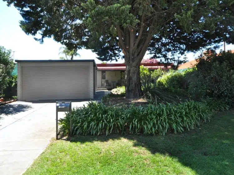 24 Fircroft Way, Hamersley WA 6022