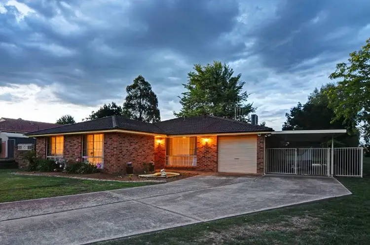 6 Sirius Close, Orange NSW 2800