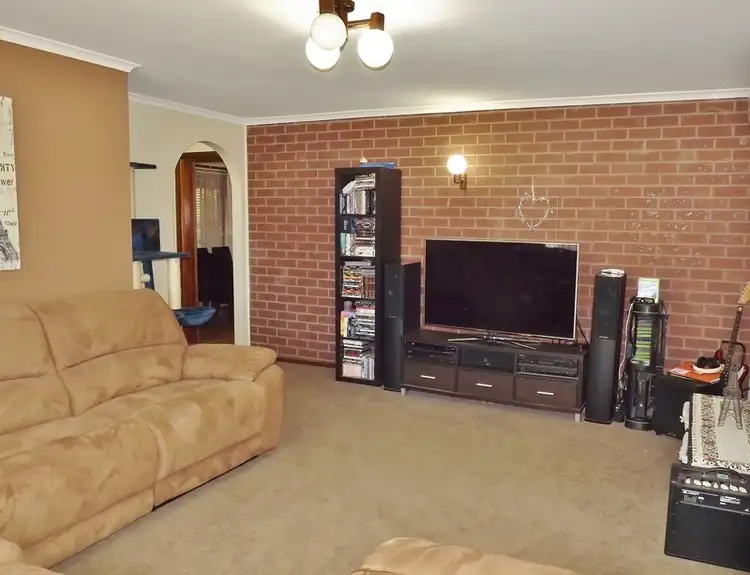 Seventh view of Homely house listing, 1 Morello Court, Moe VIC 3825