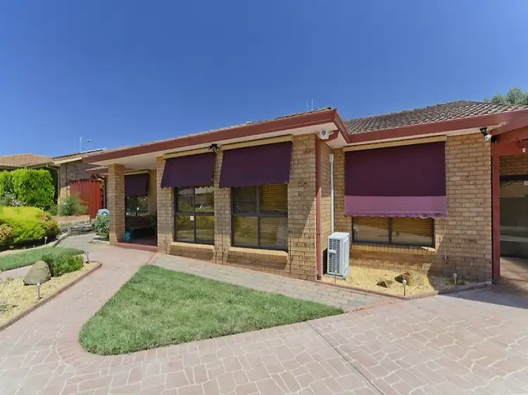 Fourth view of Homely house listing, 18 Edman Close, Florey ACT 2615