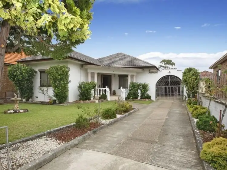 42 Linda Street, Belfield NSW 2191