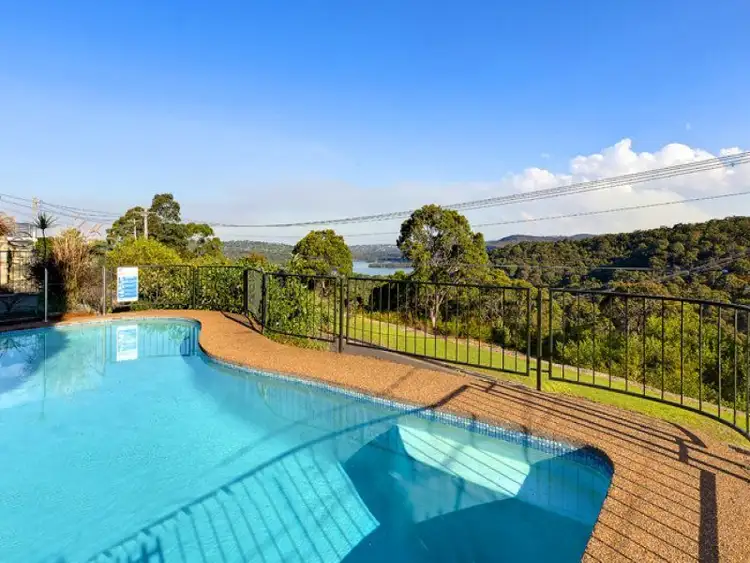 10 Amaroo Avenue, Elanora Heights NSW 2101