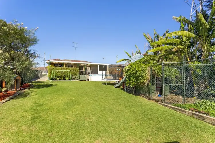 15 Whitegates Ave, Peakhurst Heights NSW 2210