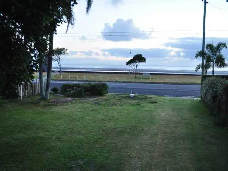 360 Flinders Parade, Brighton QLD 4017